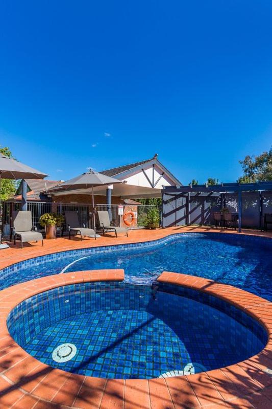 Blazing Stump Motel & Suites Wodonga Exterior foto